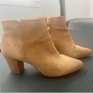 Banana Republic, Suede leather, light
brown, ankle boots, Size 8